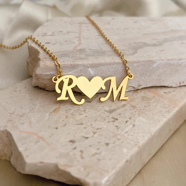 Mini Heart Chain Necklace for Couples – Elegant Personalized Jewelry in Pakistan